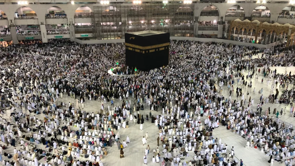 الكعبة المشرفة وضيوف الرحمن